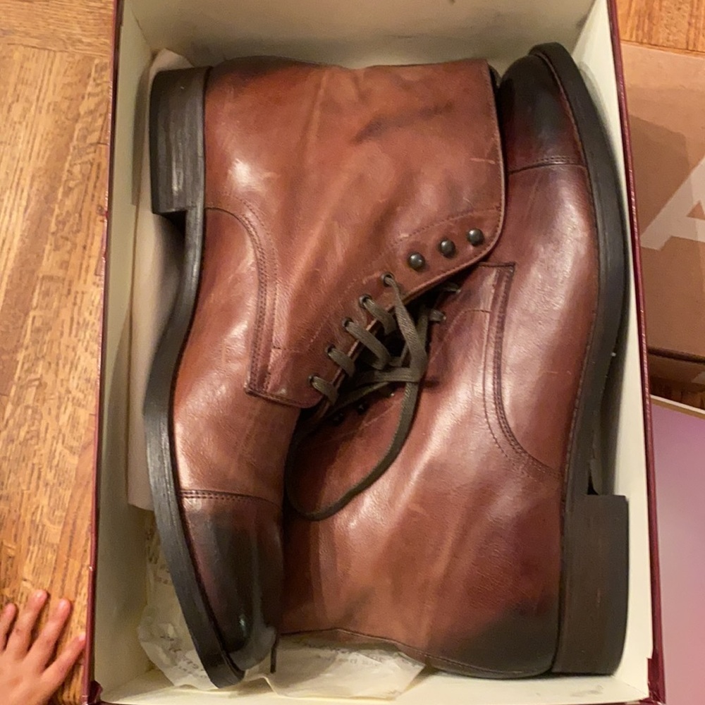 To Boot New York gorgeous lace up New in box